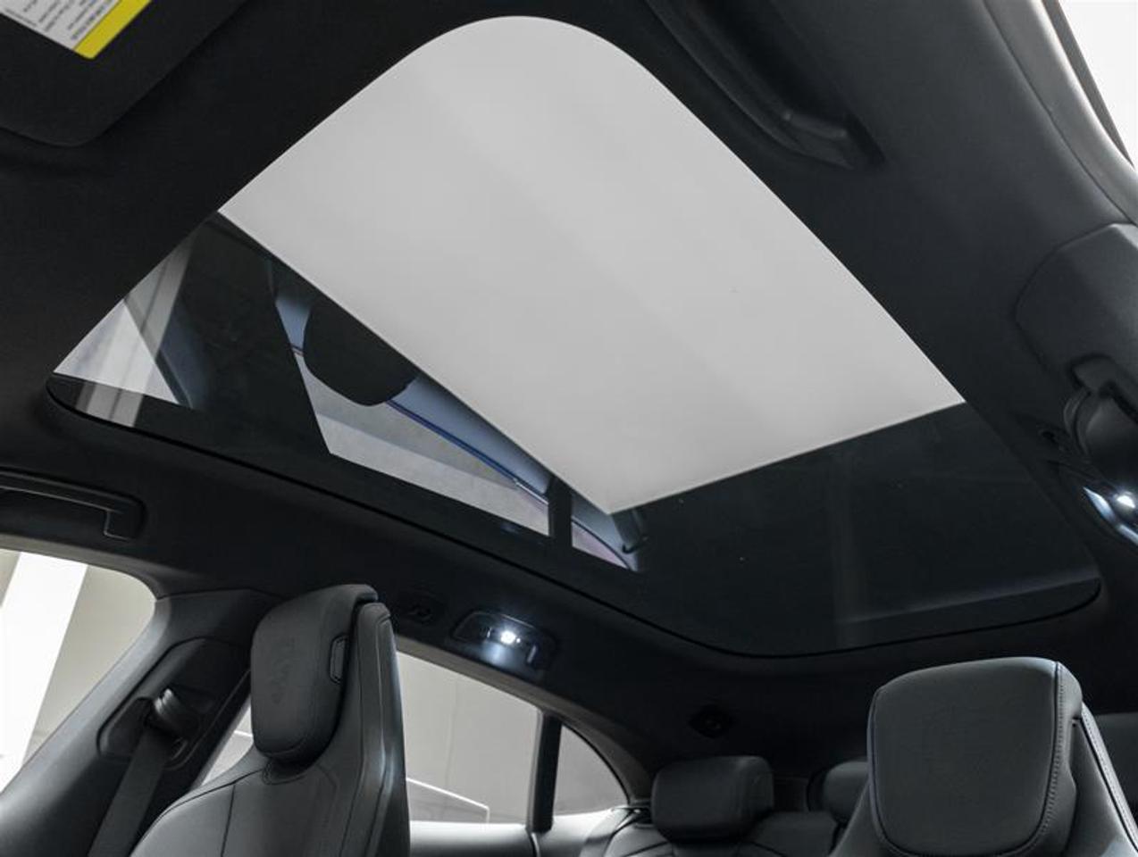 2023 Porsche Taycan  Photo