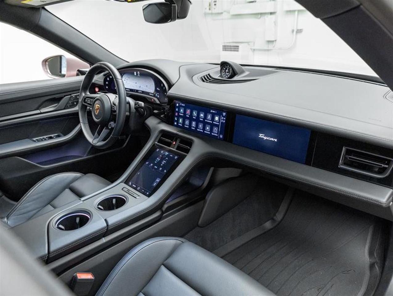 2023 Porsche Taycan  Photo