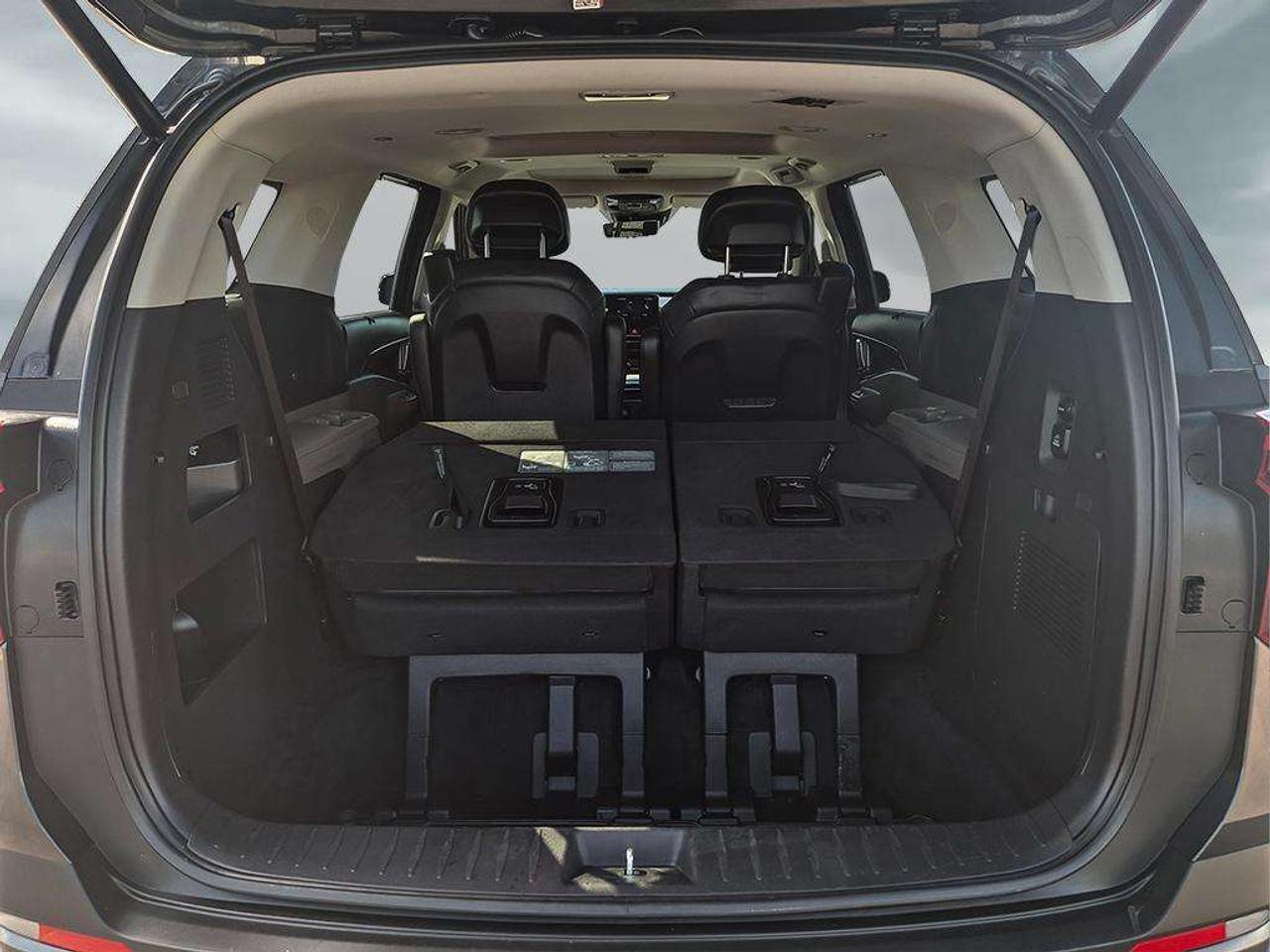 2026 Kia Carnival SX Photo