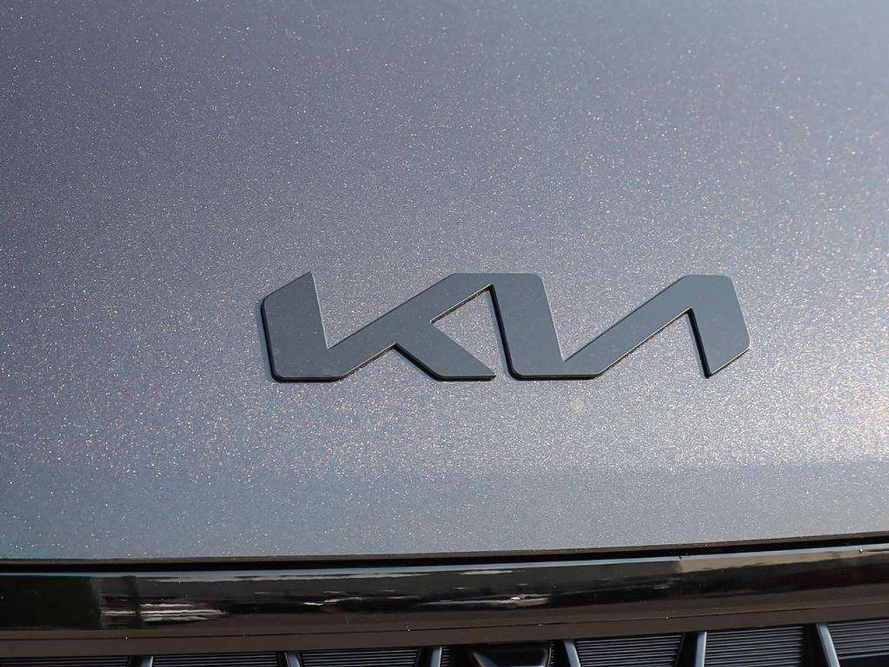 2026 Kia Carnival SX Photo