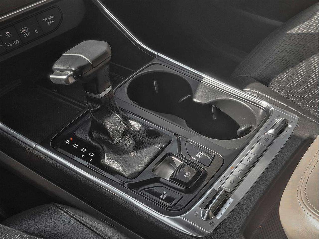 2026 Kia Carnival SX Photo