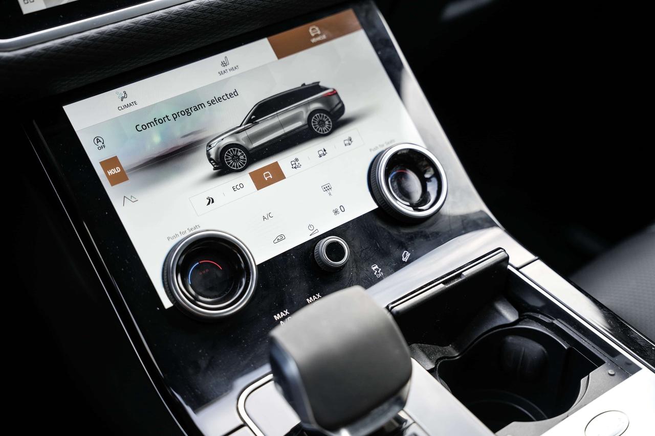 2021 Land Rover Range Rover Velar P250   HSE   S-Dynamic   4x4   PANORAMIC   NAVI   360 CAMERA Photo