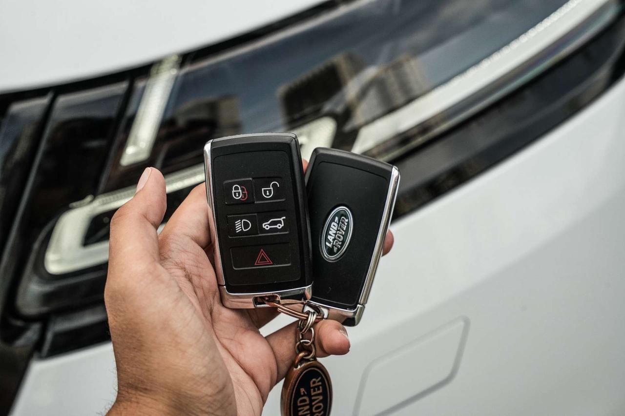 2021 Land Rover Range Rover Velar P250   HSE   S-Dynamic   4x4   PANORAMIC   NAVI   360 CAMERA Photo