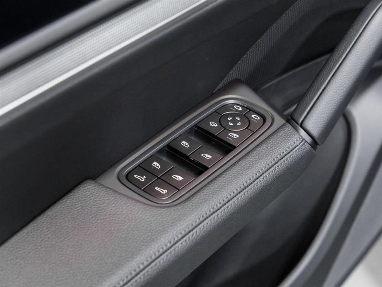 2026 Porsche Cayenne  Photo