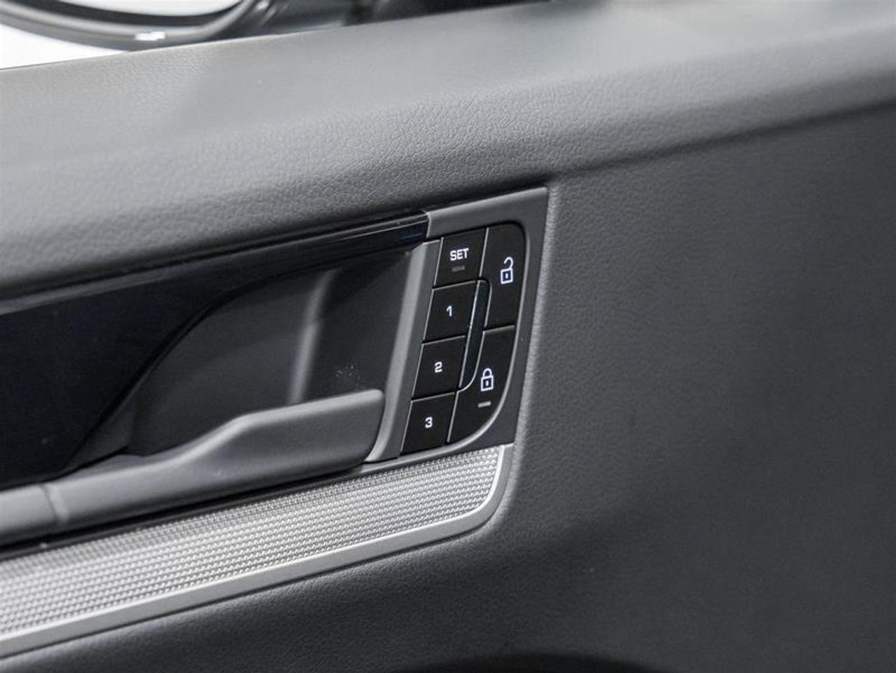 2026 Porsche Cayenne  Photo