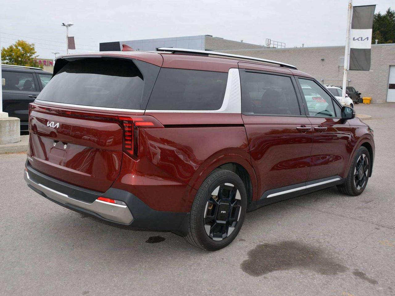 2025 Kia Carnival EX Photo