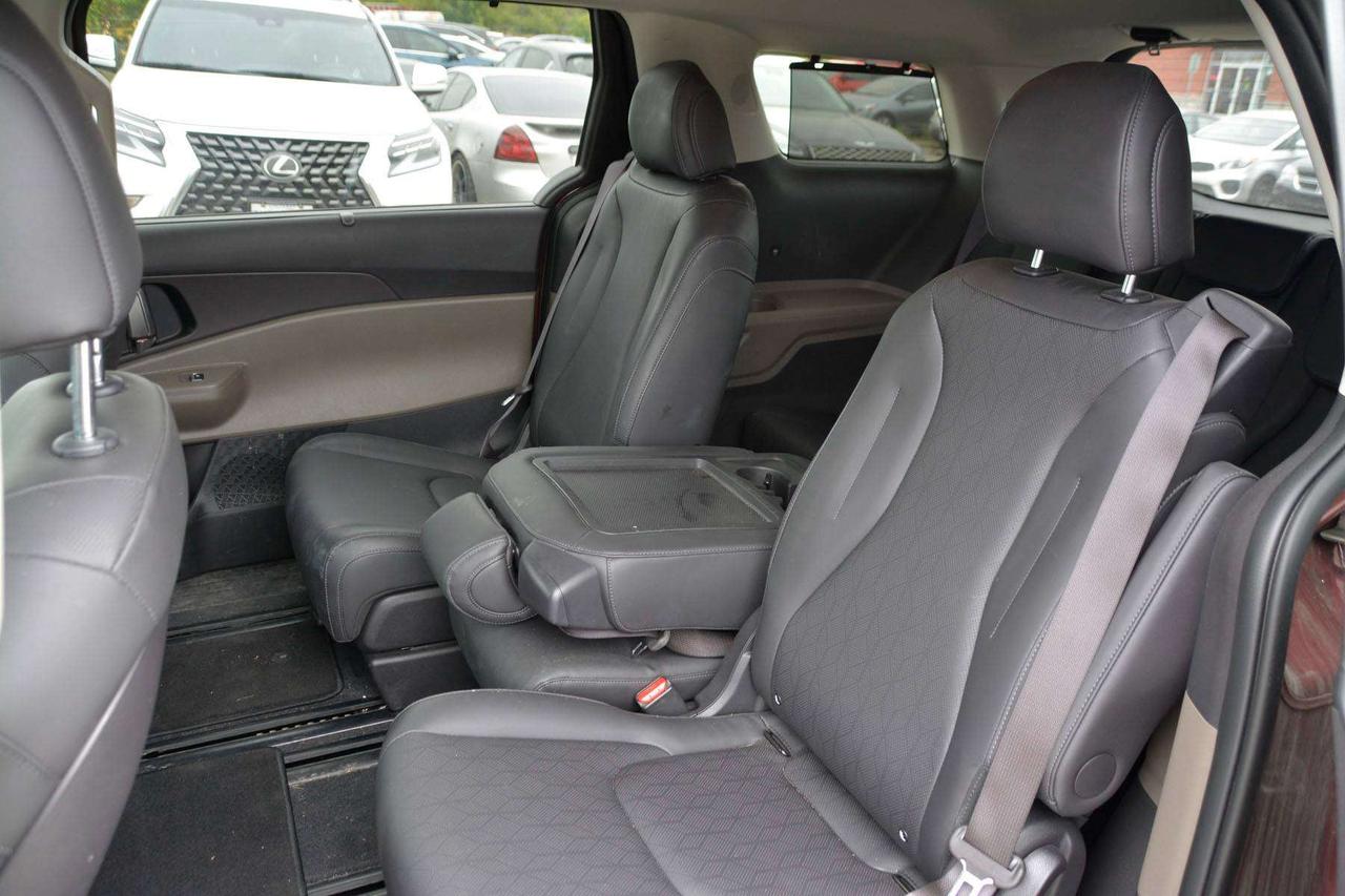 2025 Kia Carnival EX Photo