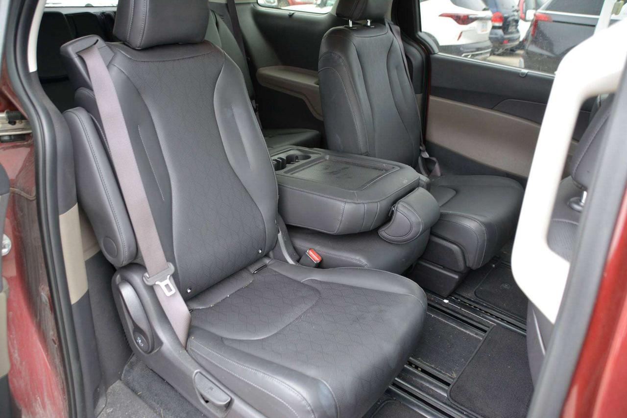 2025 Kia Carnival EX Photo