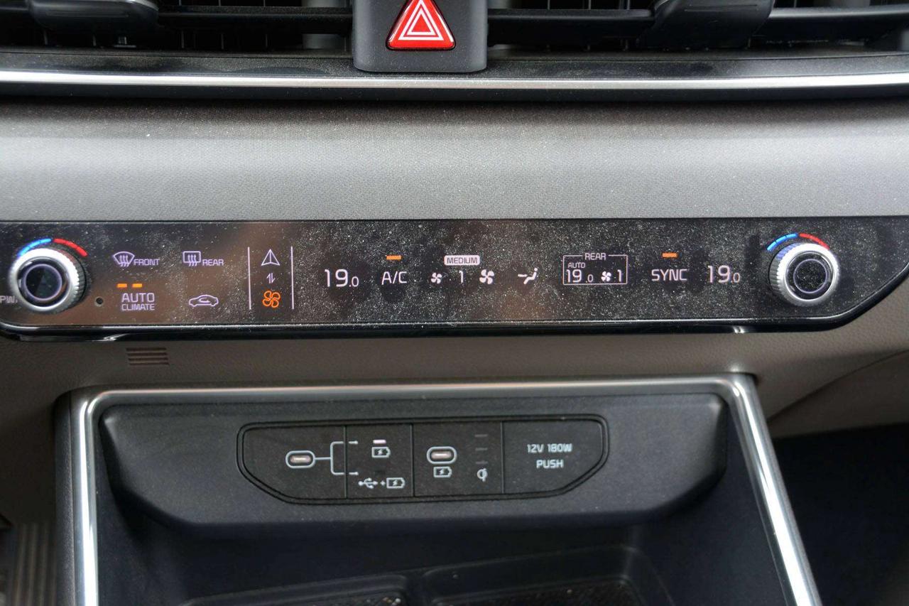 2025 Kia Carnival EX Photo