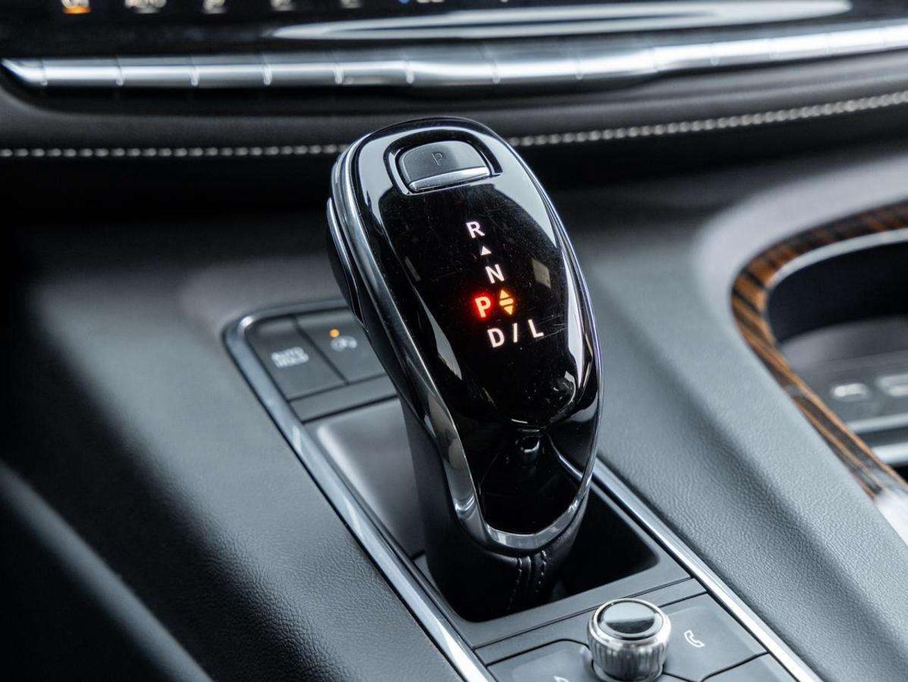 2022 Cadillac Escalade 4WD Premium Luxury Photo