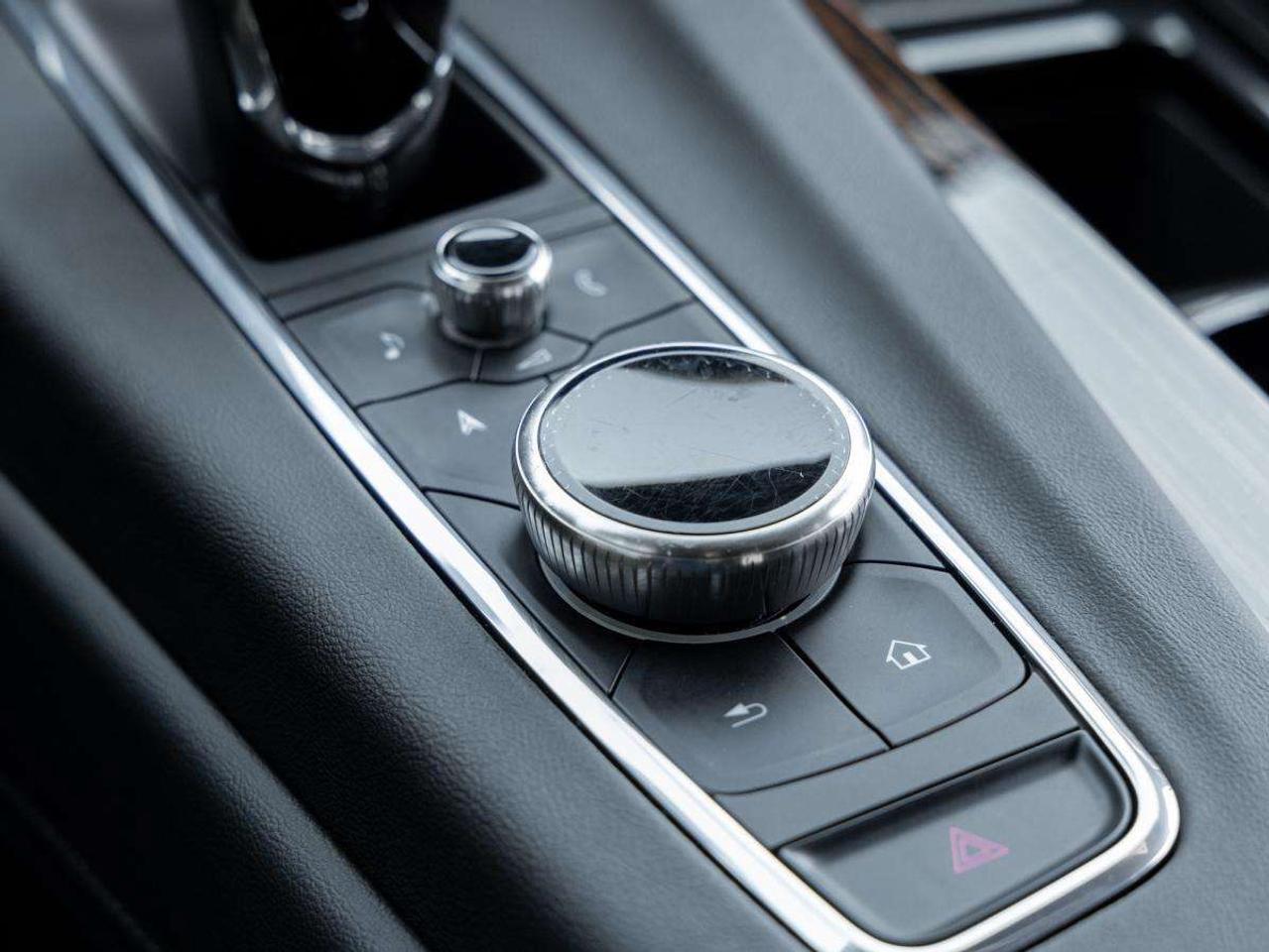2022 Cadillac Escalade 4WD Premium Luxury Photo