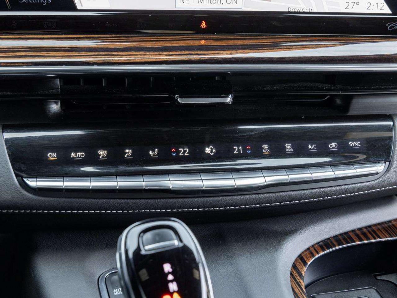 2022 Cadillac Escalade 4WD Premium Luxury Photo