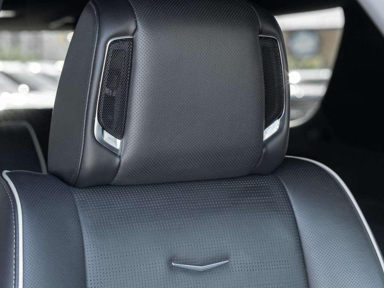 2022 Cadillac Escalade 4WD Premium Luxury Photo
