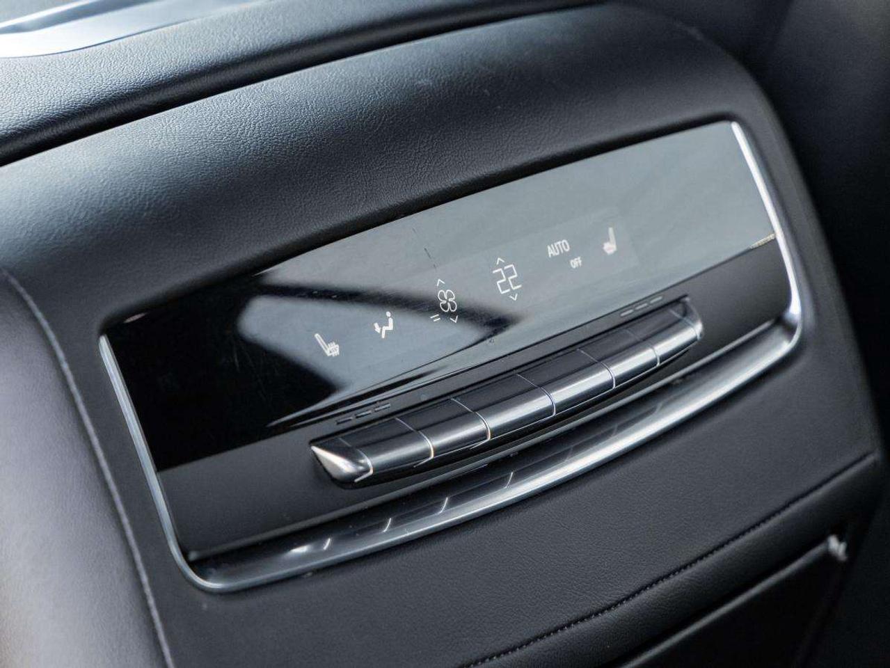 2022 Cadillac Escalade 4WD Premium Luxury Photo