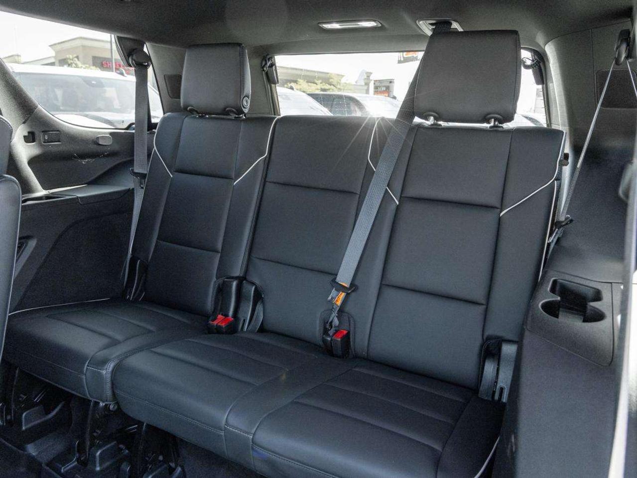 2022 Cadillac Escalade 4WD Premium Luxury Photo