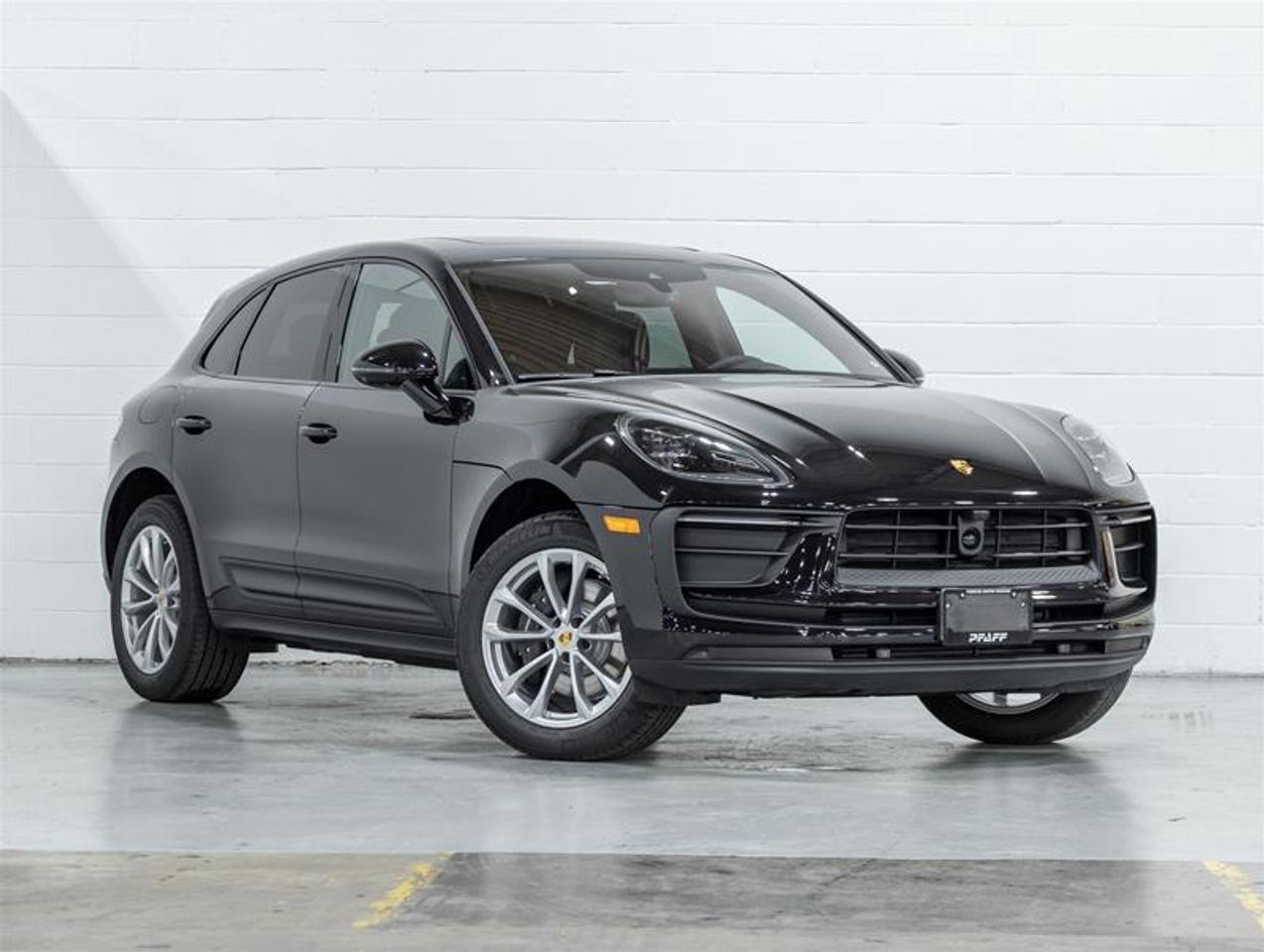 2026 Porsche Macan  Photo3