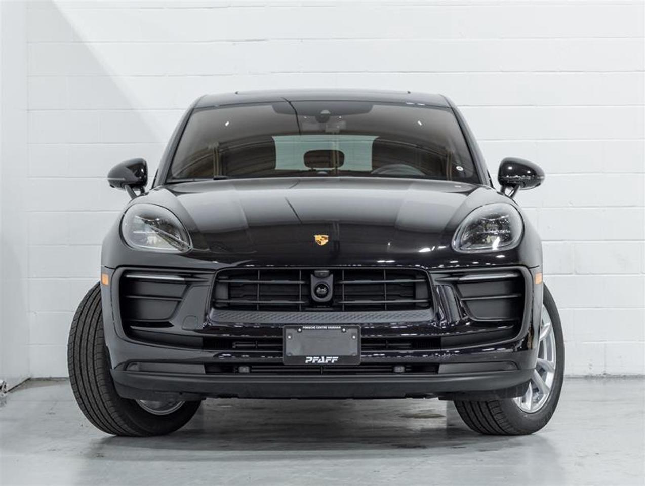2026 Porsche Macan  Photo4