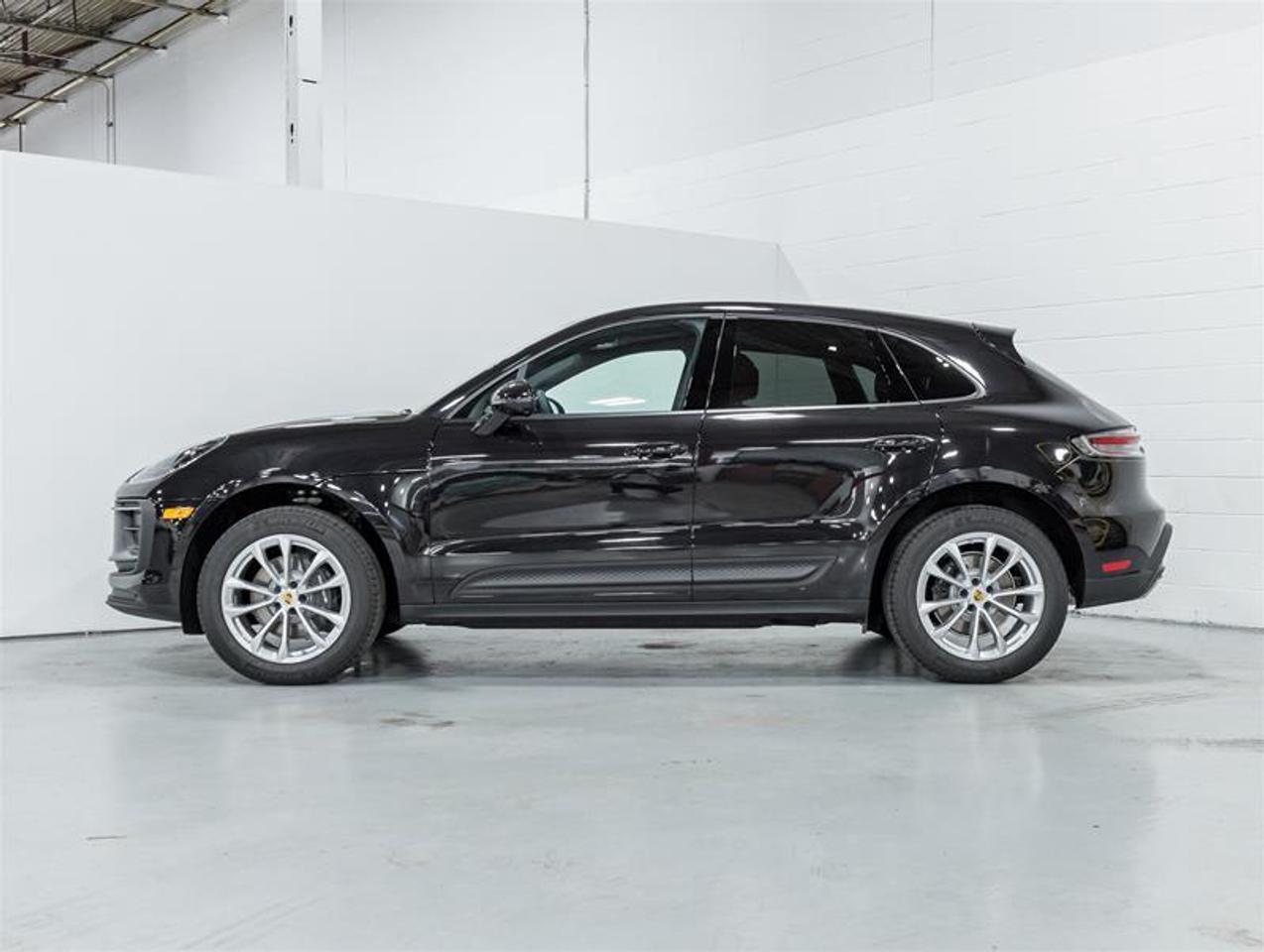 2026 Porsche Macan  Photo