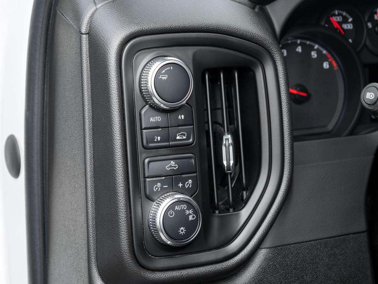 2022 GMC Sierra 1500 Crew Cab Short Box 4-Wheel Drive Pro Photo