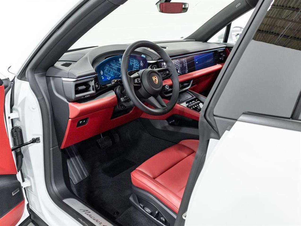 2026 Porsche Macan  Photo