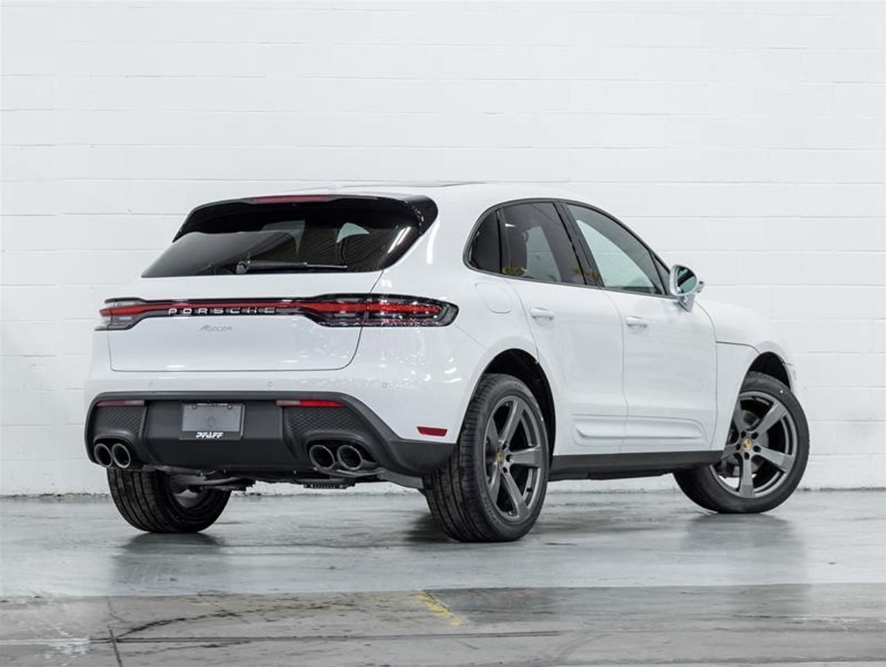 2026 Porsche Macan  Photo