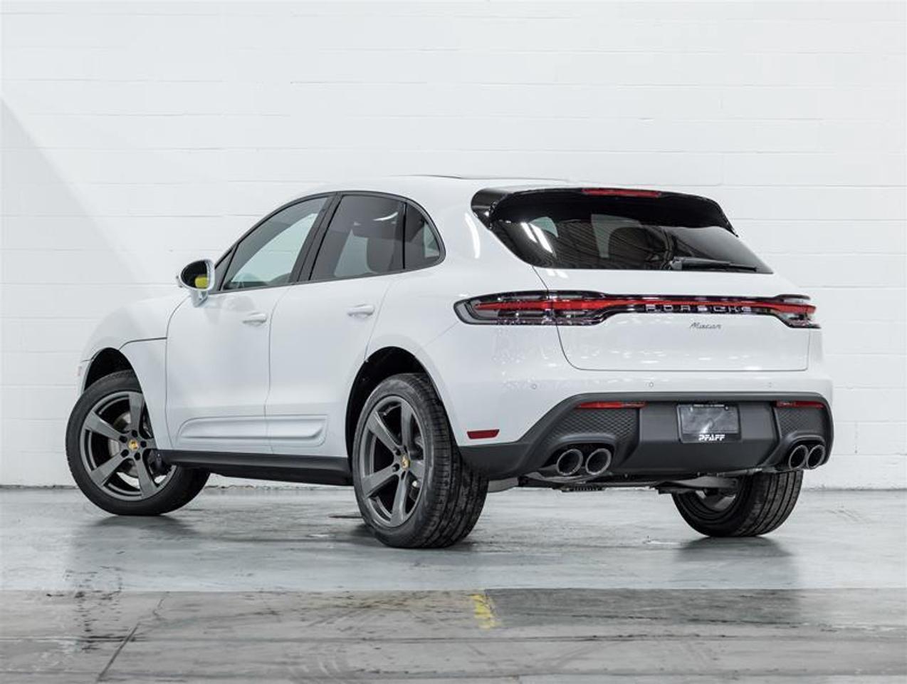 2026 Porsche Macan  Photo
