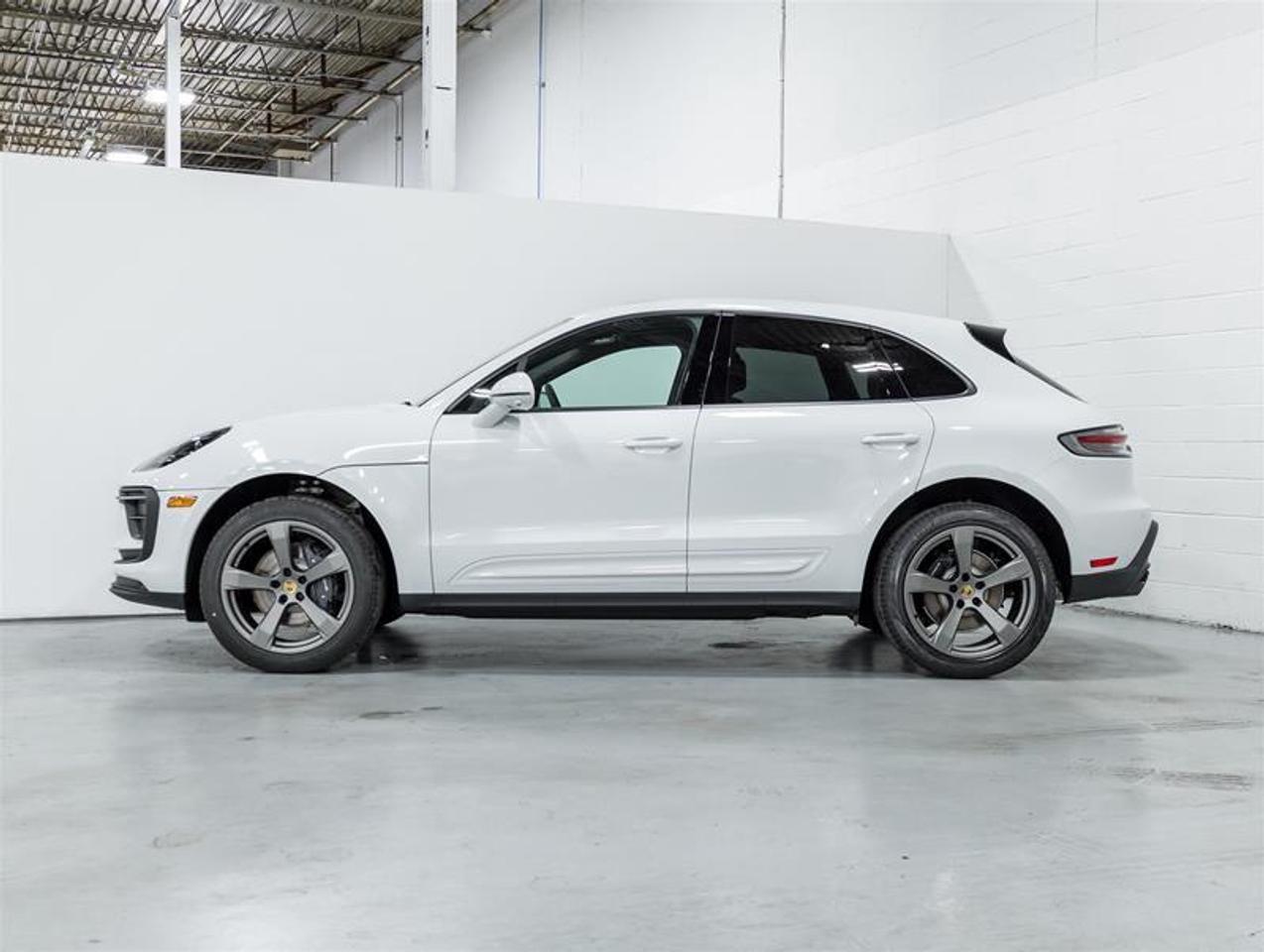 2026 Porsche Macan  Photo