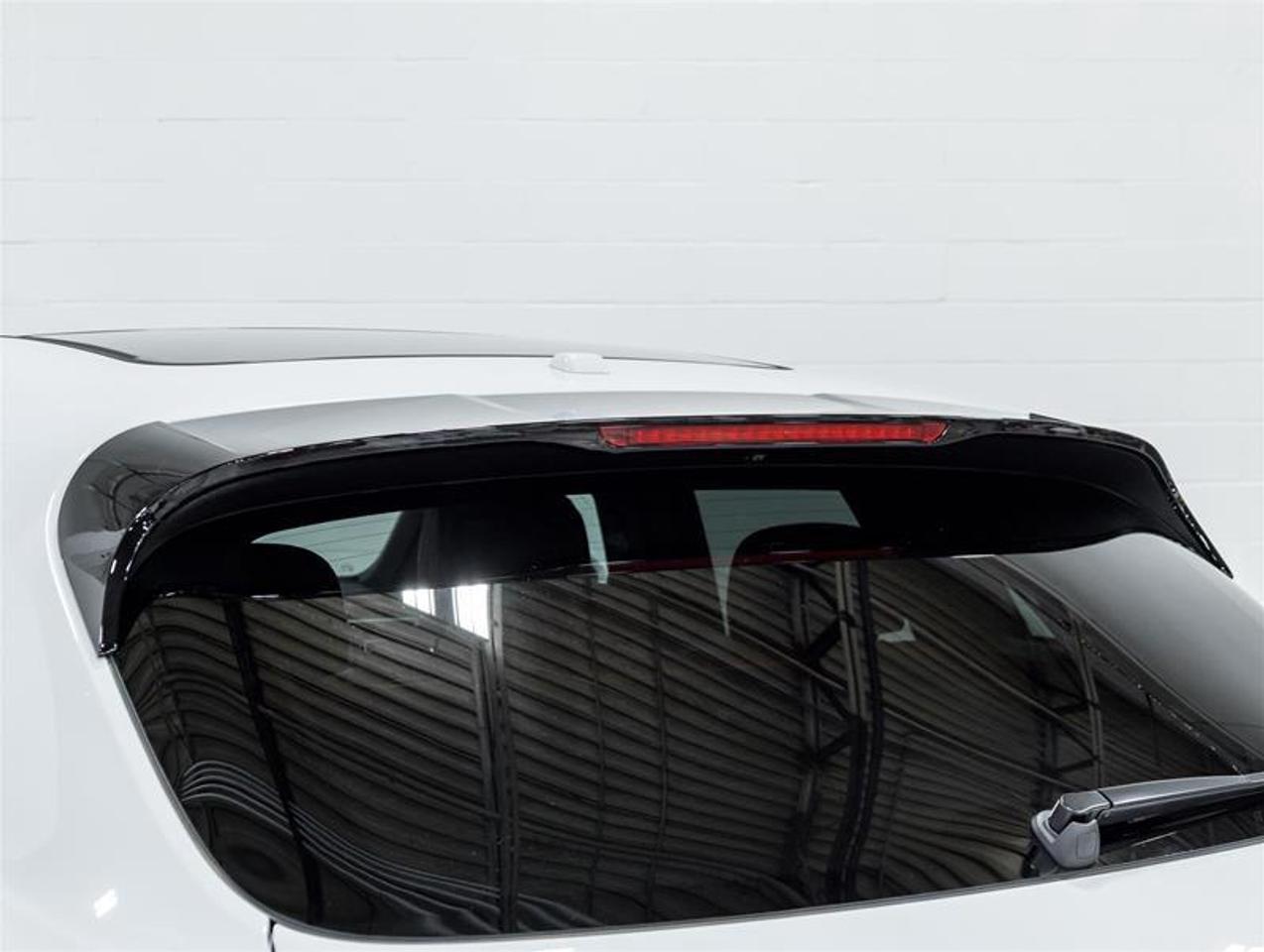 2026 Porsche Macan  Photo