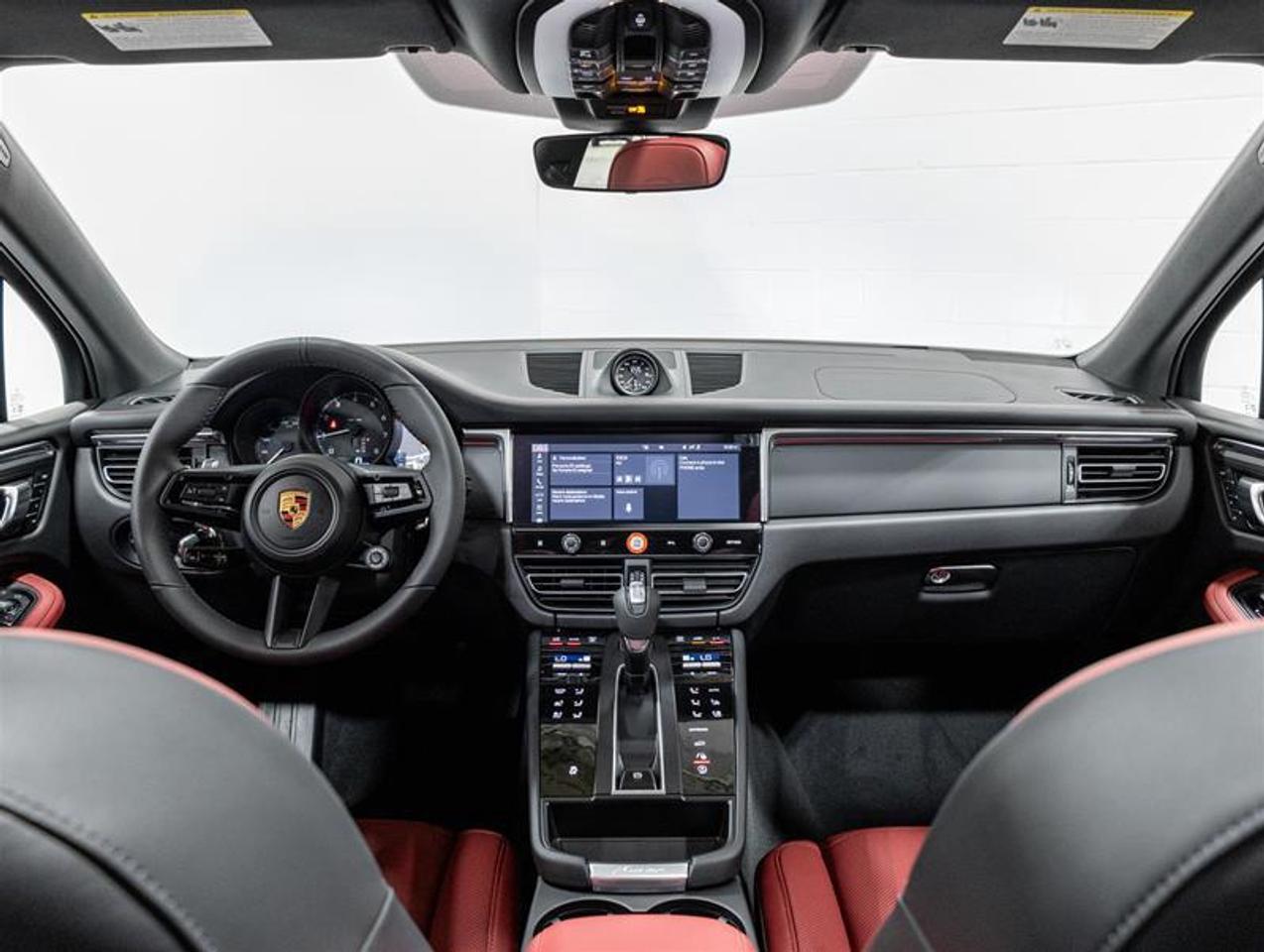 2026 Porsche Macan  Photo