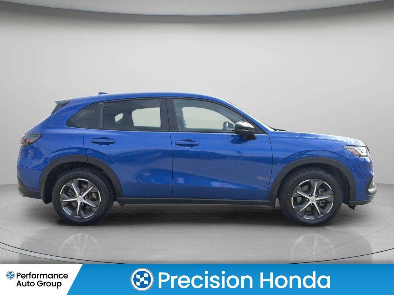 2025 Honda HR-V Sport Sunroof CarPlay Heated Seats Rear Camera Photo