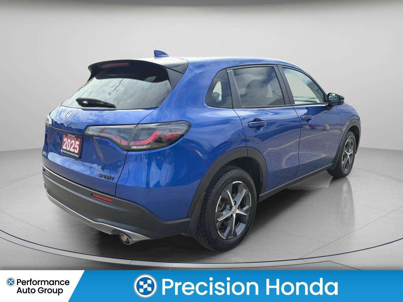 2025 Honda HR-V Sport Sunroof CarPlay Heated Seats Rear Camera Photo4