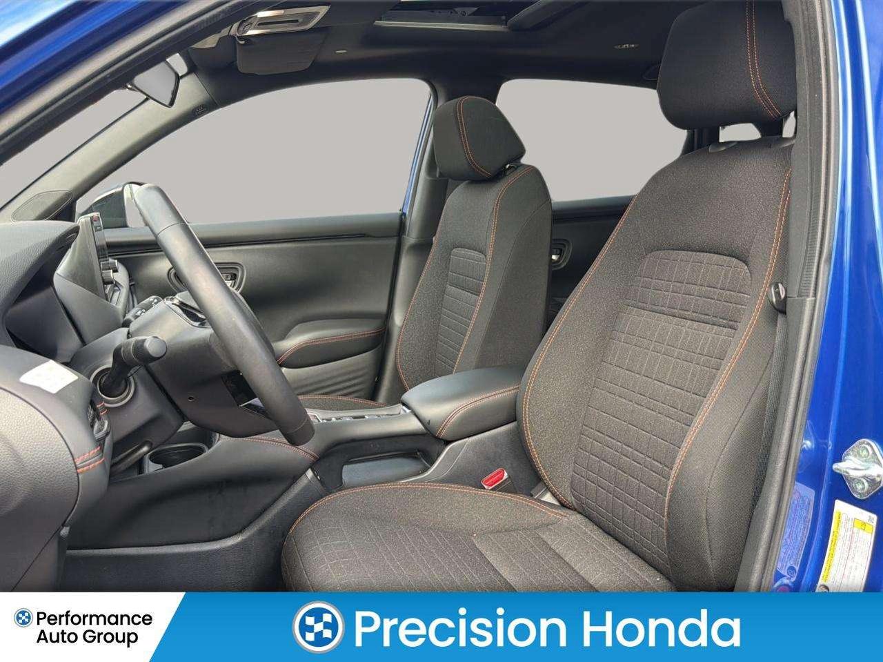 2025 Honda HR-V Sport Sunroof CarPlay Heated Seats Rear Camera Photo