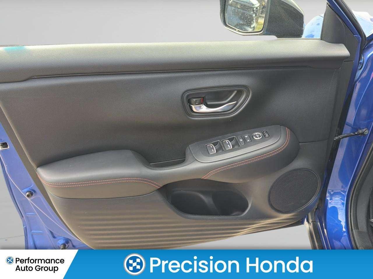 2025 Honda HR-V Sport Sunroof CarPlay Heated Seats Rear Camera Photo