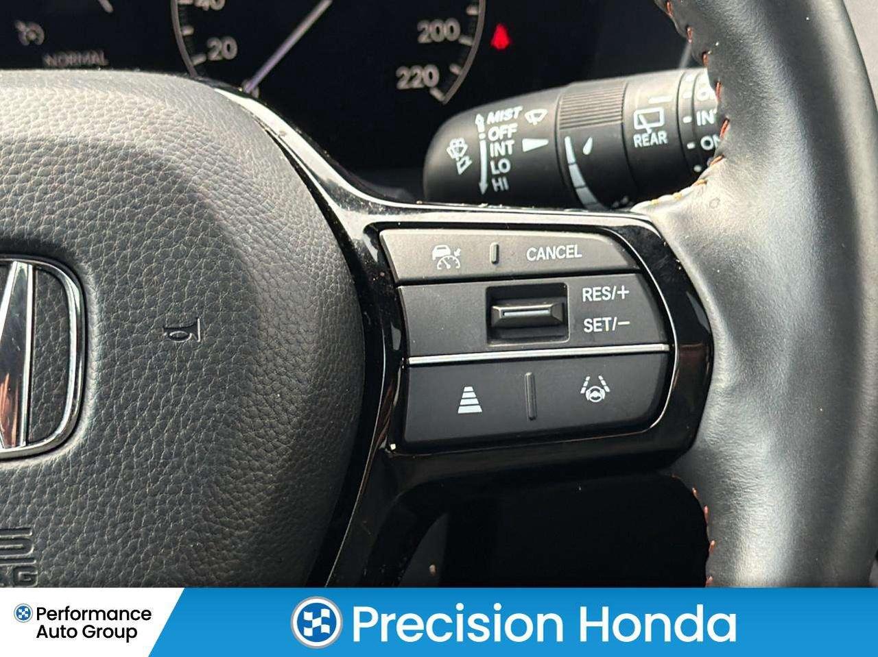 2025 Honda HR-V Sport Sunroof CarPlay Heated Seats Rear Camera Photo