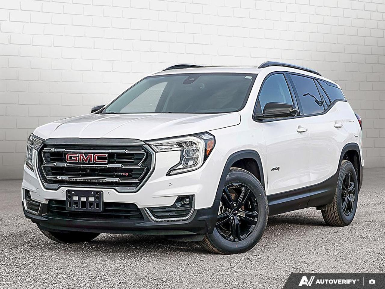 2022 GMC Terrain AWD AT4 Photo0