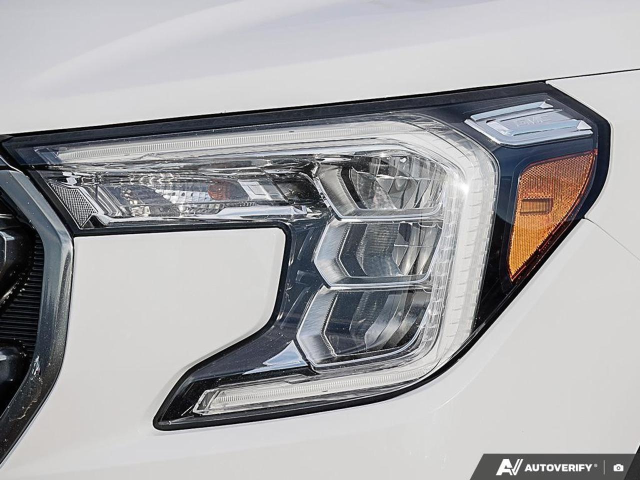 2022 GMC Terrain AWD AT4 Photo