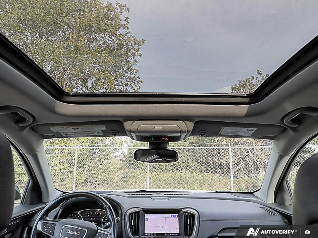 2022 GMC Terrain AWD AT4 Photo