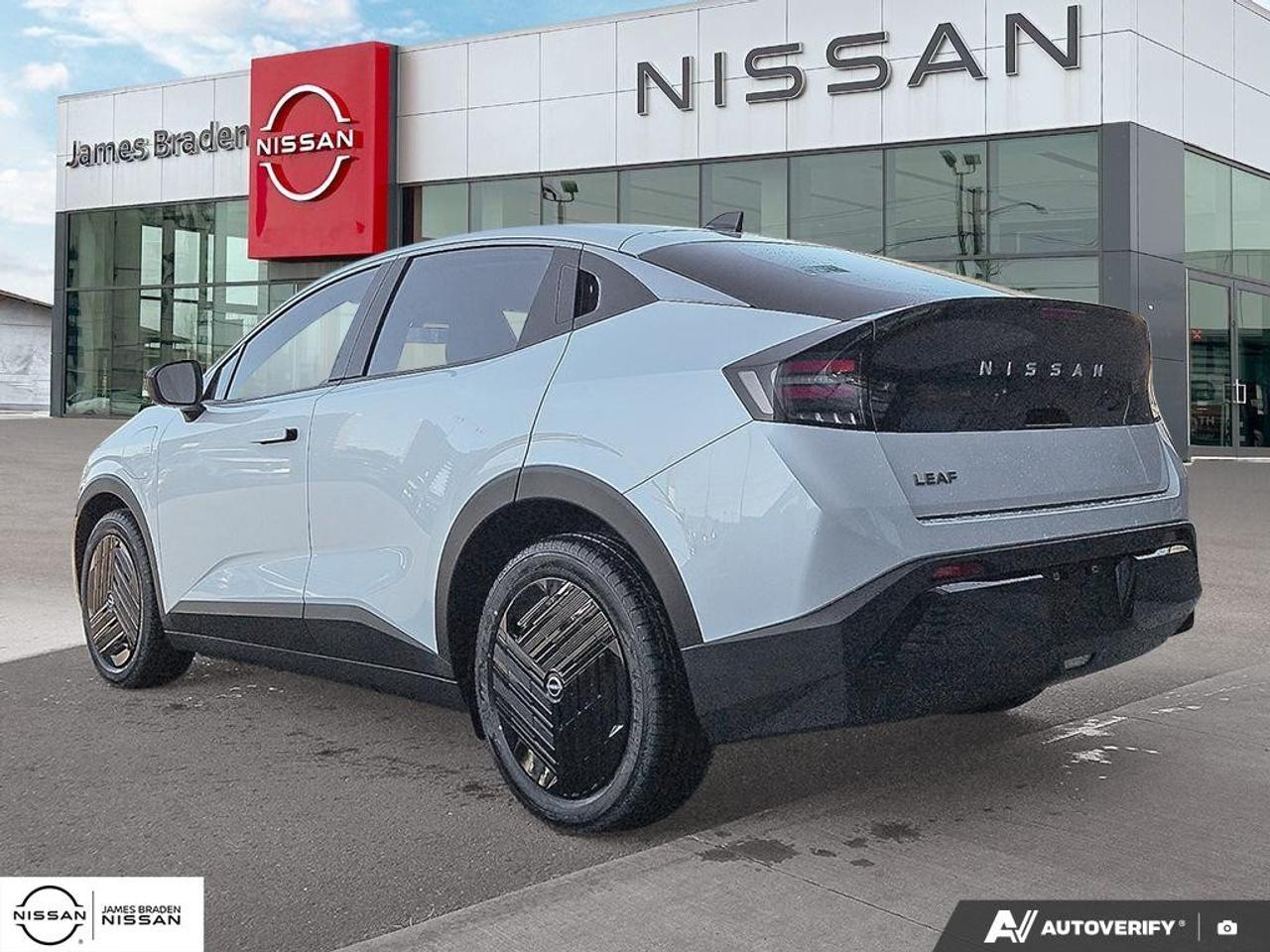 2027 Nissan Leaf S FWD Photo3