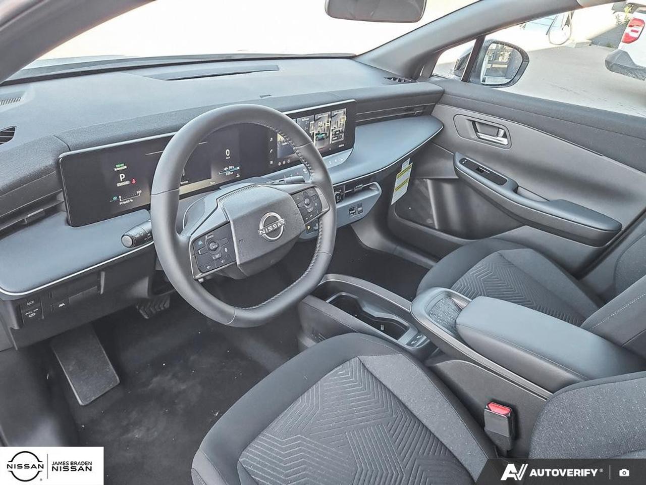 2027 Nissan Leaf S FWD Photo