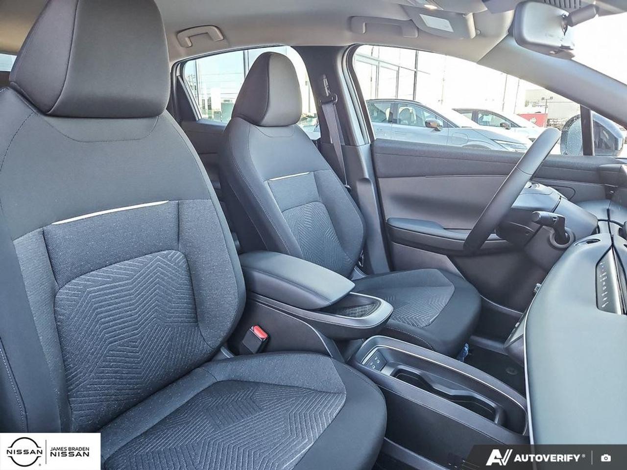 2027 Nissan Leaf S FWD Photo