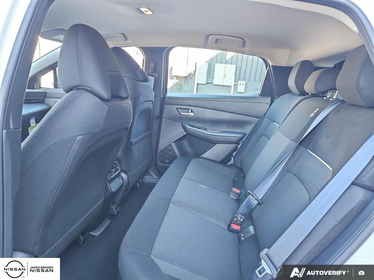 2027 Nissan Leaf S FWD Photo