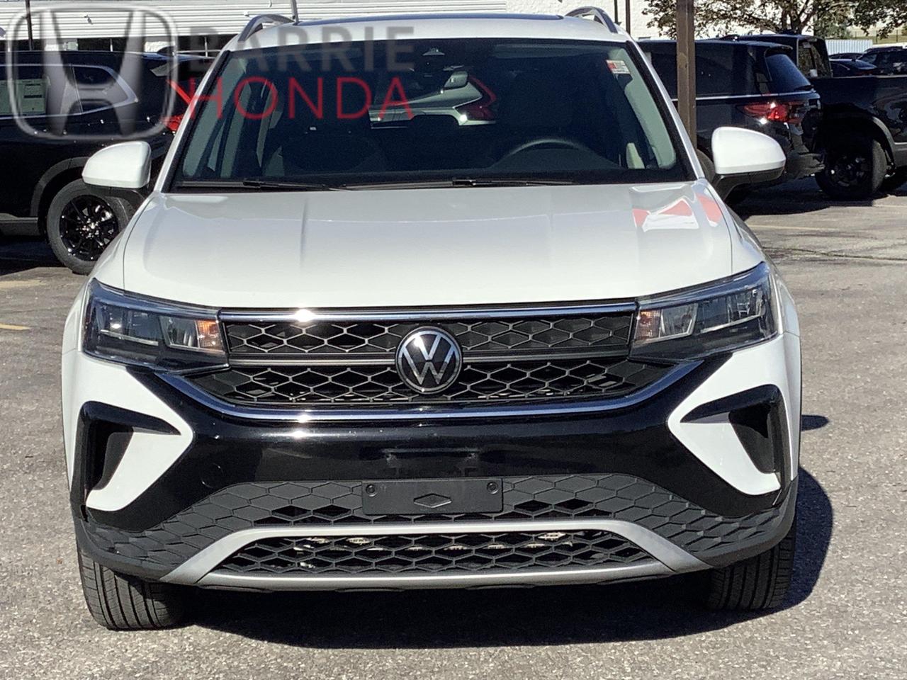 2023 Volkswagen Taos Comfortline 4dr All-Wheel Drive 4MOTION Photo