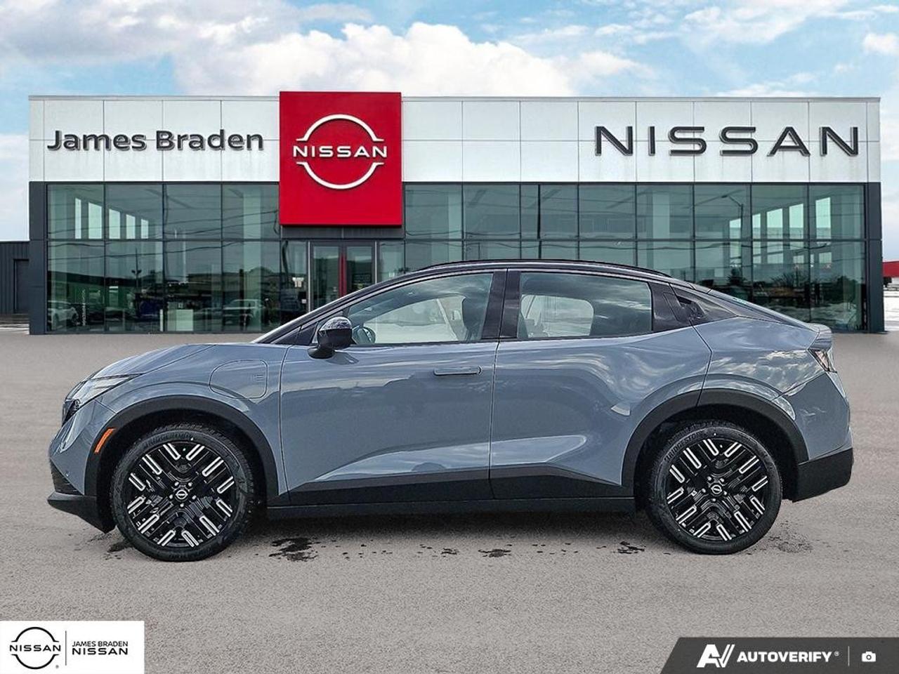 2027 Nissan Leaf PLATINUM+ FWD Photo2