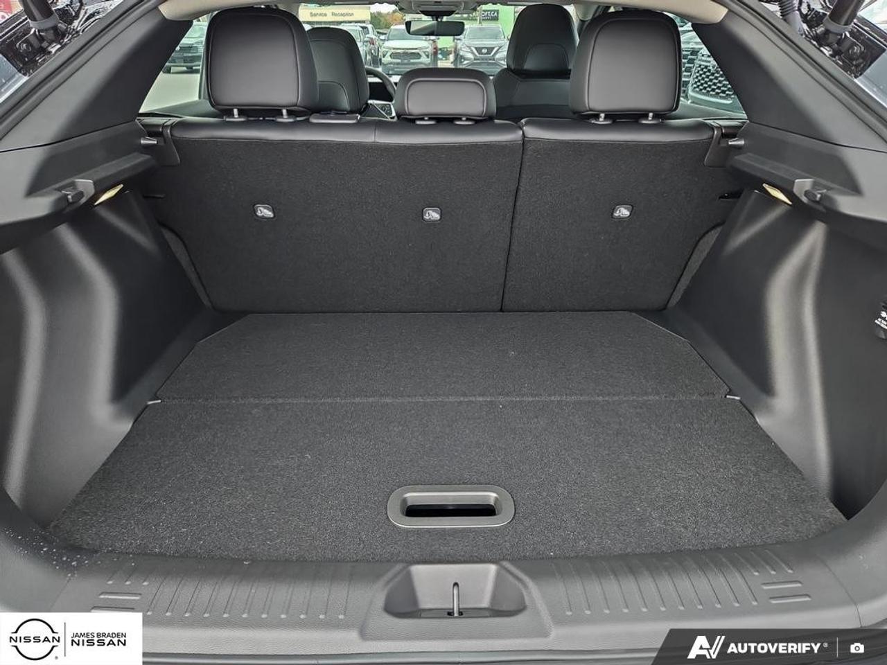 2027 Nissan Leaf PLATINUM+ FWD Photo