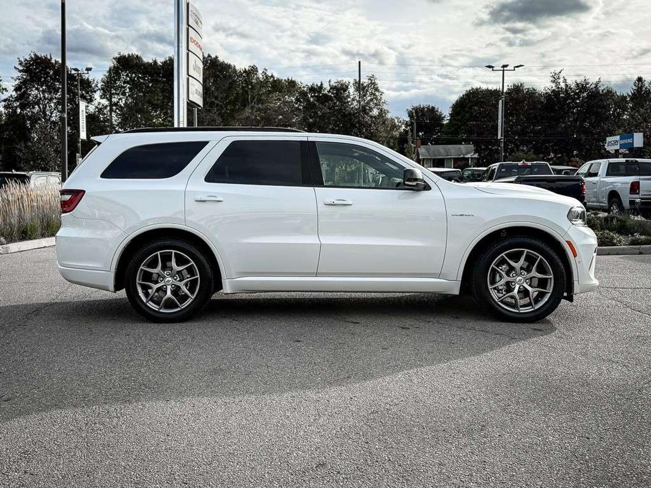 2026 Dodge Durango GT HEMI V8   SUNROOF   HEATED/VENTILATED LEATHER   6 PASSENGER   NAV   ADAPTIVE CRUISE Photo
