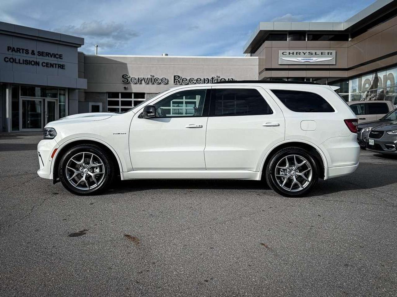2026 Dodge Durango GT HEMI V8   SUNROOF   HEATED/VENTILATED LEATHER   6 PASSENGER   NAV   ADAPTIVE CRUISE Photo