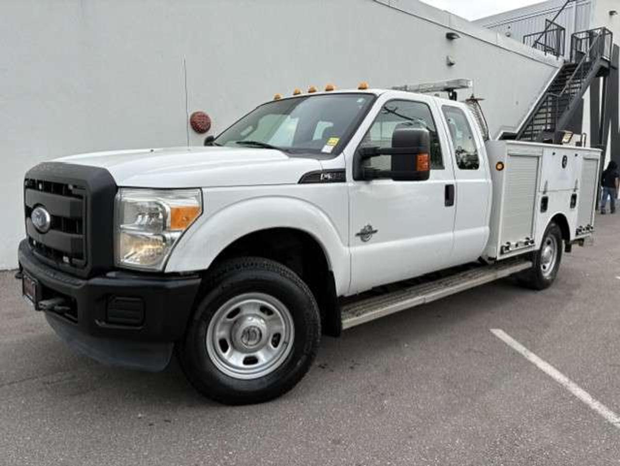 2011 Ford F-350 4WD **6.7L DIESEL-UTILITY BOX-WALTCO POWER LIFT** Photo