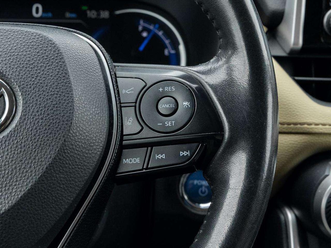 2019 Toyota RAV4 AWD Hybrid Limited Photo