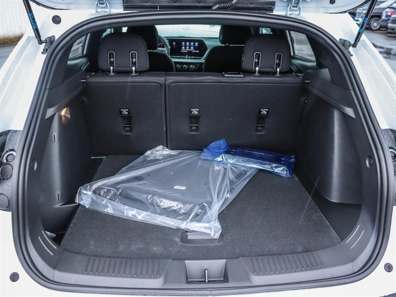 2026 Chevrolet Trax FWD 4dr 1RS Photo