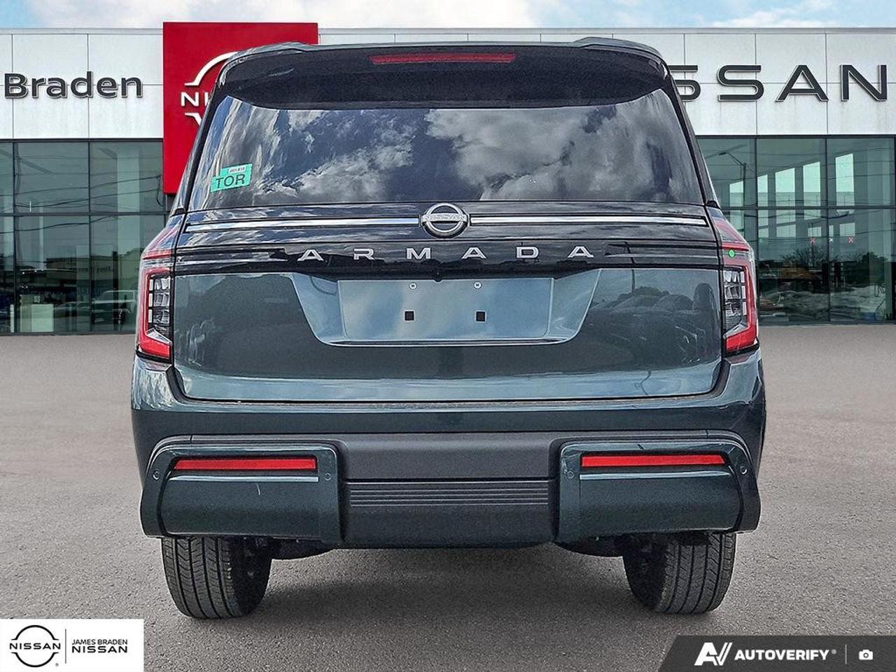 2027 Nissan Armada SL 4x4 Photo4